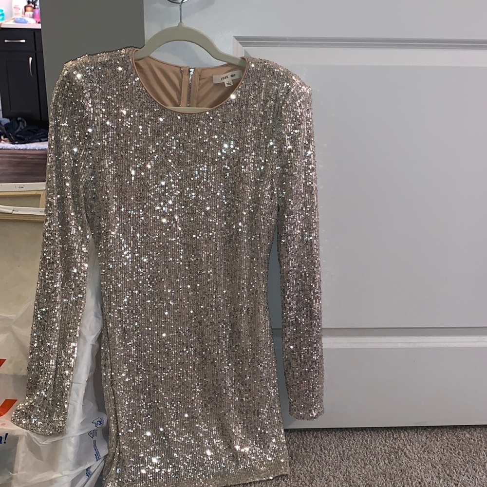 Sequined cocktail dress NWOT